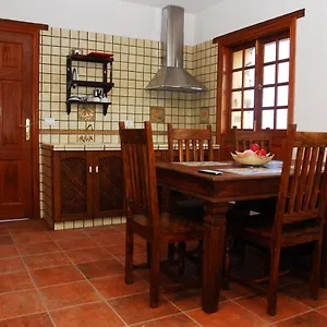 La Casa De La Lima , Las Rosas (El Hierro) España